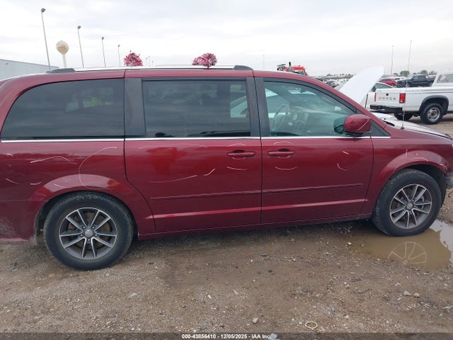 2C4RDGCG9HR774309 Dodge Grand Caravan Sxt