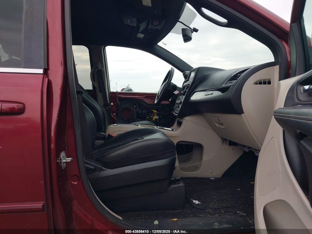 2C4RDGCG9HR774309 Dodge Grand Caravan Sxt