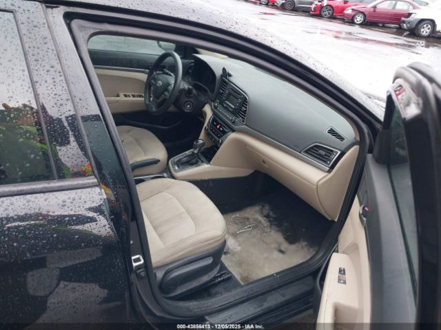 2018 HYUNDAI ELANTRA 5NPD74LF3JH262555 Photo 4