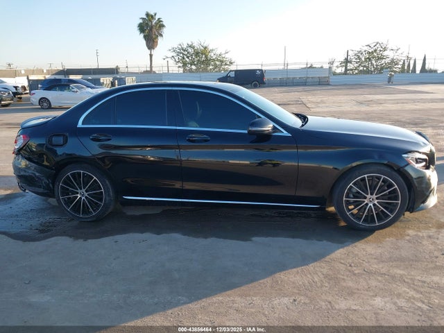 55SWF8DB1KU305304 Mercedes-Benz C 300