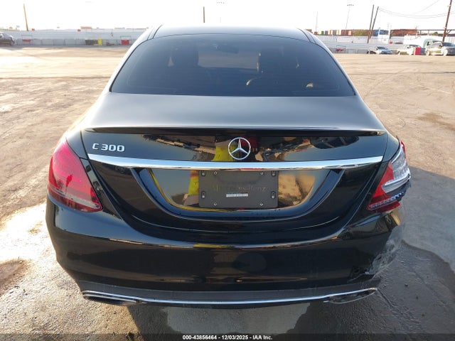 55SWF8DB1KU305304 Mercedes-Benz C 300