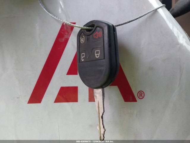 1FT8W3BT8FEC60927 Ford F-350 Lariat