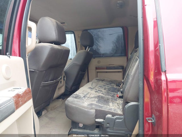1FT8W3BT8FEC60927 Ford F-350 Lariat