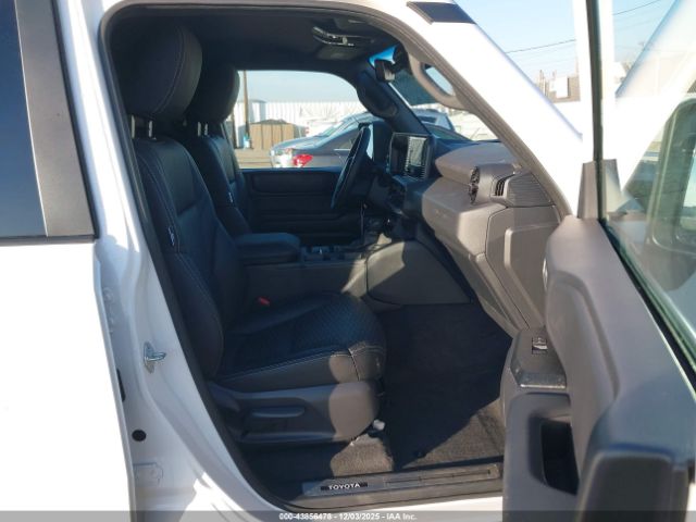 2024 TOYOTA LAND CRUISER JTEABFAJ6RK016810 Photo 4