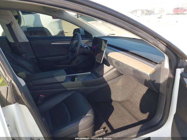 2023 TESLA MODEL 3 5YJ3E1EA8PF541492 Photo 4