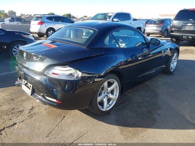 2014 BMW Z4 WBALL5C50EJ105516 Photo 3