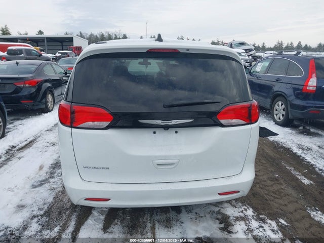 Продаж на аукціоні авто 2022 Chrysler Voyager Lx, vin: 2C4RC1CGXNR227089, номер лоту: 43856601