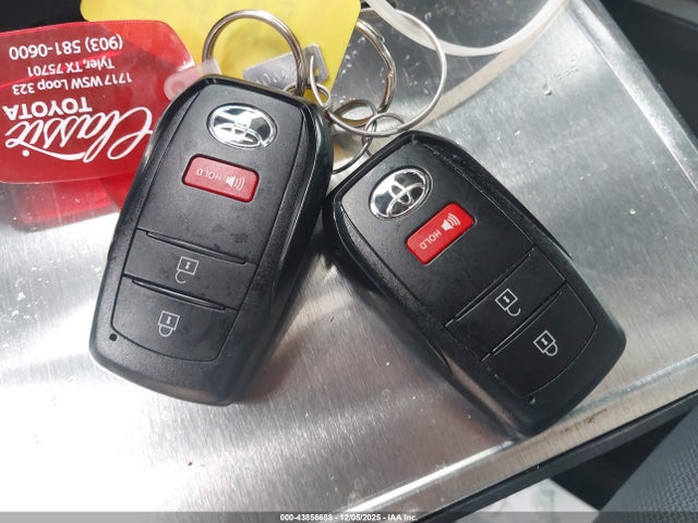 2025 TOYOTA COROLLA CROSS HYBRID 7MUFBABG2SV088737 Photo 10