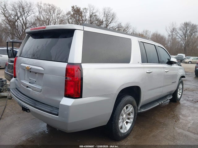 2018 CHEVROLET SUBURBAN 1GNSKHKC6JR276597 Photo 3