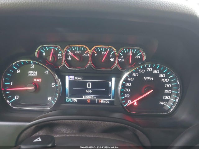 2018 CHEVROLET SUBURBAN 1GNSKHKC6JR276597 Photo 6