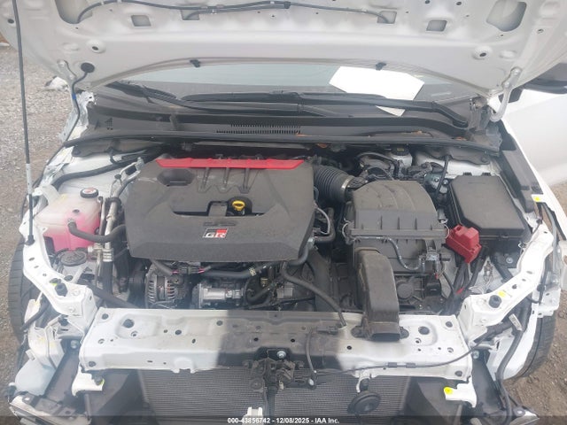 2024 TOYOTA GR COROLLA JTNABAAE4RA012332 Photo 9