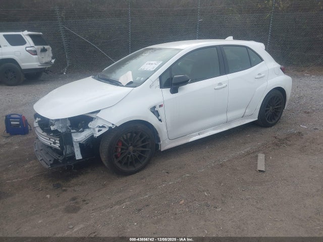 2024 TOYOTA GR COROLLA JTNABAAE4RA012332 Photo 1