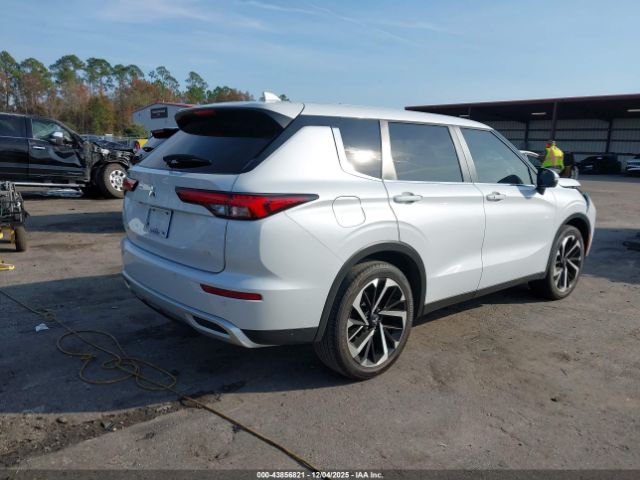 2024 MITSUBISHI OUTLANDER JA4J3VA88RZ066070 Photo 3