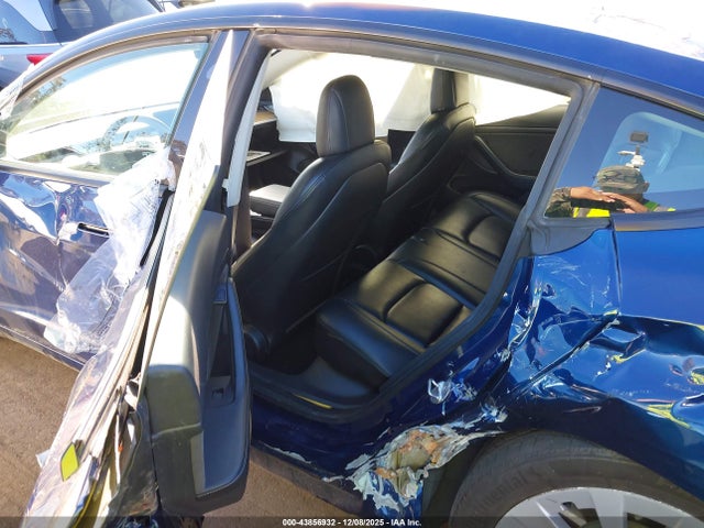 2022 TESLA MODEL 3 5YJ3E1EB1NF188017 Photo 4