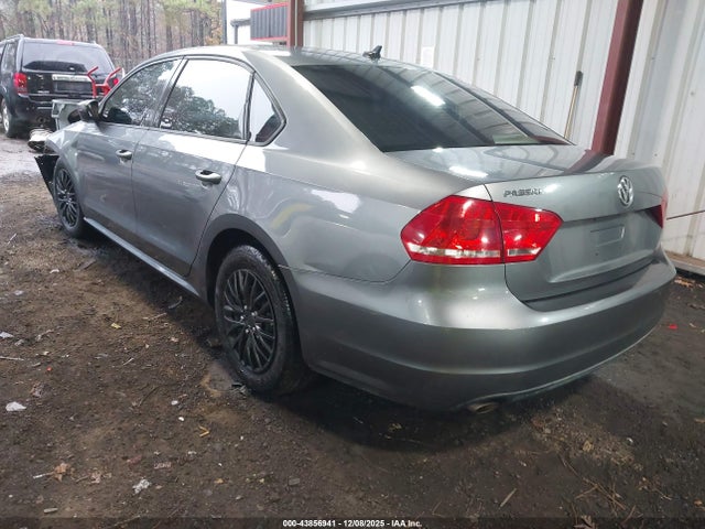 2014 Volkswagen Passat 2.5l S მანქანა იყიდება აუქციონზე, vin: 1VWAP7A37EC025725, აუქციონის ნომერი: 43856941
