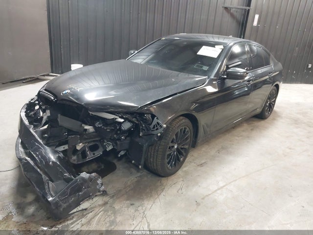 2022 BMW 530 WBA13BJ02NWX84740 Photo 1