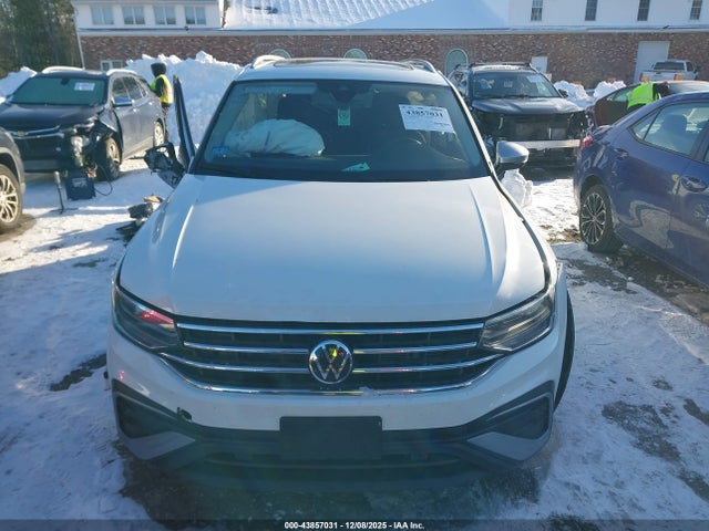 3VVAB7AX7RM223831 Volkswagen Tiguan 2.0t Wolfsburg Edition