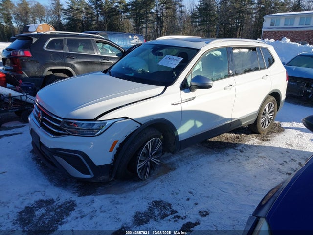 2024 VOLKSWAGEN TIGUAN 3VVAB7AX7RM223831 Photo 1