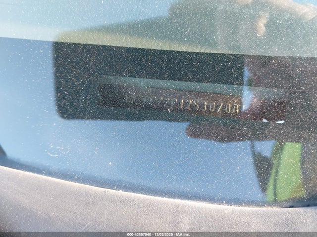 2002 Mazda 626 Lx მანქანა იყიდება აუქციონზე, vin: 1YVGF22C125307001, აუქციონის ნომერი: 43857040