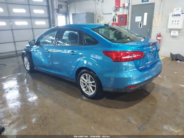 Ford FOCUS SE 2016 1FADP3F22GL210962 Image 3