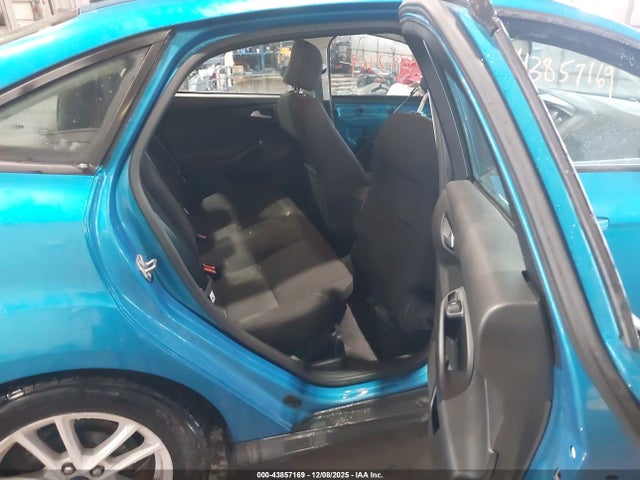 Ford FOCUS SE 2016 1FADP3F22GL210962 Image 8