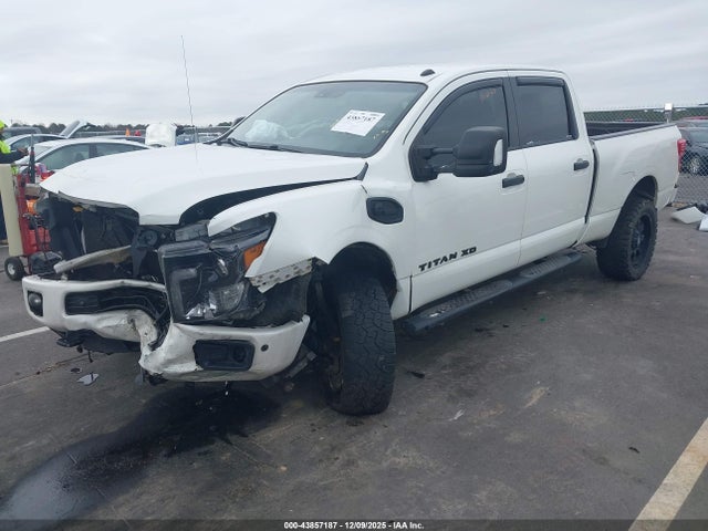 2019 NISSAN TITAN XD 1N6BA1F4XKN524068 Photo 1