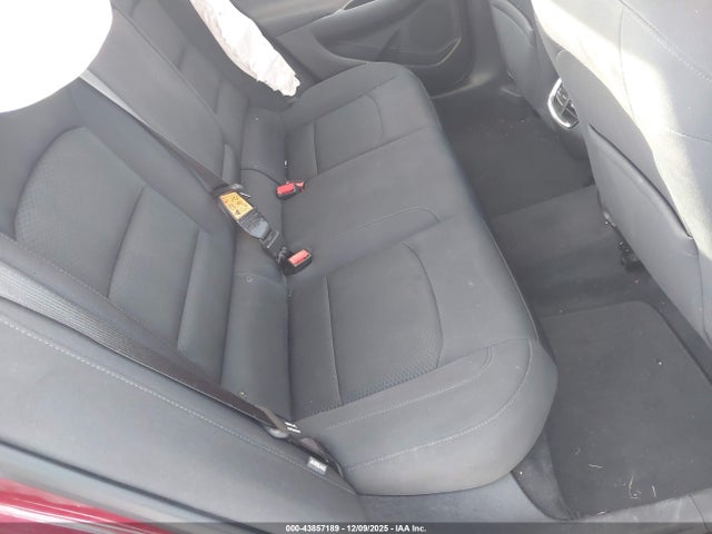 1G1ZE5ST2HF237099 Chevrolet MALIBU 1LT