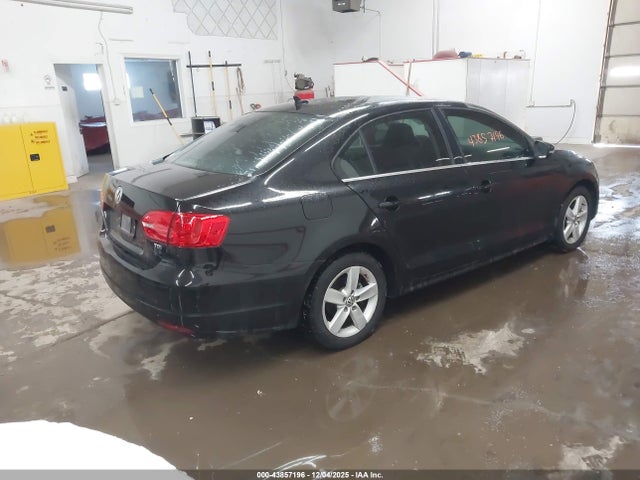 43857196 :رقم المزاد ، 3VWLL7AJ2EM405556 vin ، 2014 Volkswagen Jetta 2.0l Tdi مزاد بيع