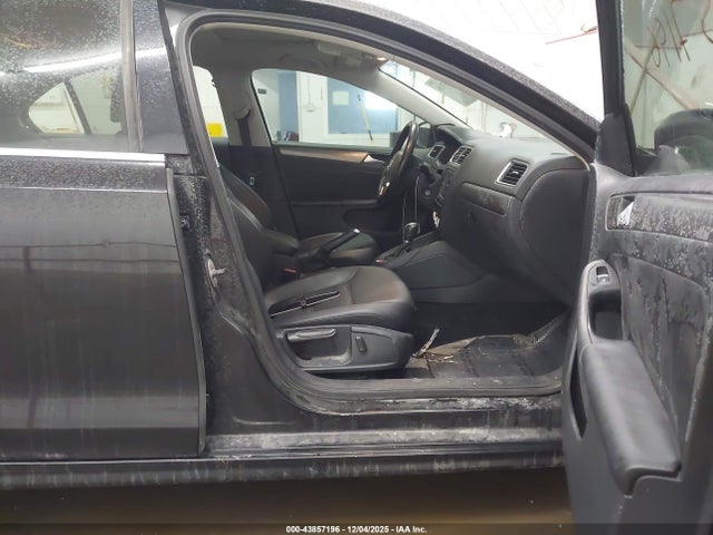 43857196 :رقم المزاد ، 3VWLL7AJ2EM405556 vin ، 2014 Volkswagen Jetta 2.0l Tdi مزاد بيع