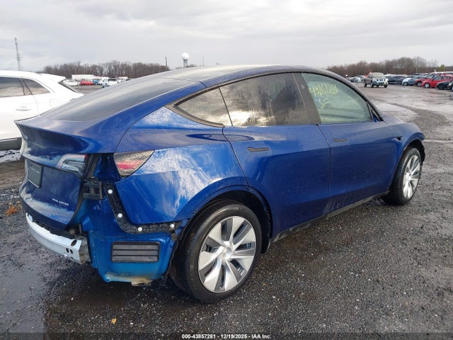 2023 TESLA MODEL Y 7SAYGDEE6PA159918 Photo 3