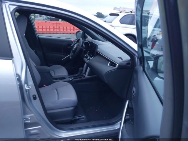 2025 TOYOTA COROLLA CROSS HYBRID 7MUFBABG8SV074678 Photo 4