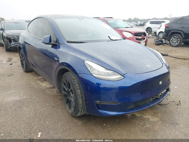 2021 TESLA MODEL Y 5YJYGDEE0MF120625 Photo 0