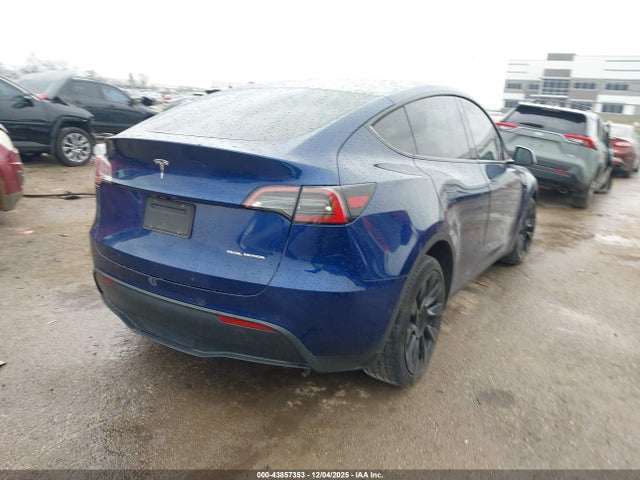 2021 TESLA MODEL Y 5YJYGDEE0MF120625 Photo 3