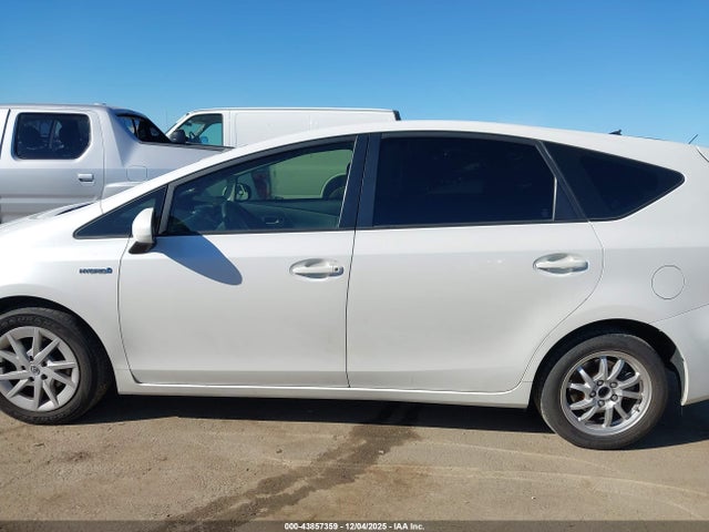 JTDZN3EU0E3353608 Toyota Prius V Two