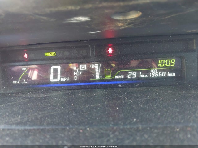 JTDZN3EU0E3353608 Toyota Prius V Two