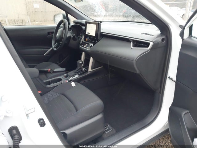 2025 TOYOTA COROLLA CROSS HYBRID 7MUFBABG3SV075026 Photo 4