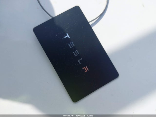 2023 TESLA MODEL 3 5YJ3E1EA9PF694687 Photo 10