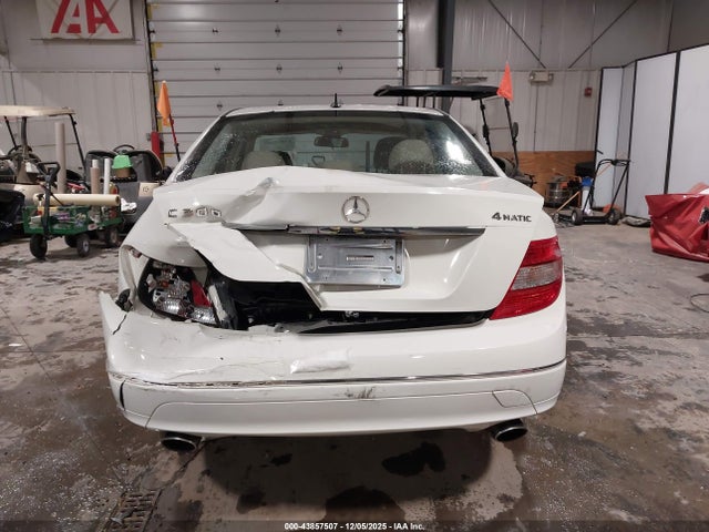 Продажа на аукционе авто 2011 Mercedes-benz C 300 Luxury 4matic, vin: WDDGF8BB9BR165561, номер лота: 43857507