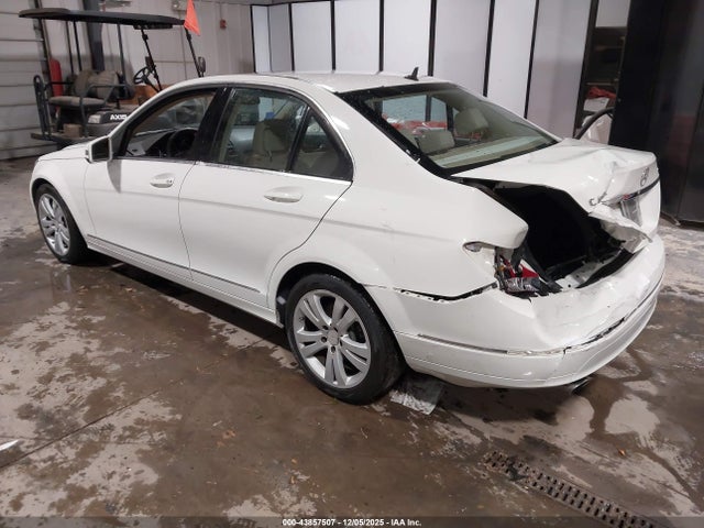 Продажа на аукционе авто 2011 Mercedes-benz C 300 Luxury 4matic, vin: WDDGF8BB9BR165561, номер лота: 43857507
