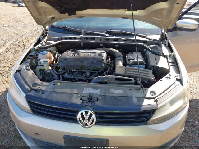 3VWD17AJ7EM273422 Volkswagen Jetta 1.8t Se