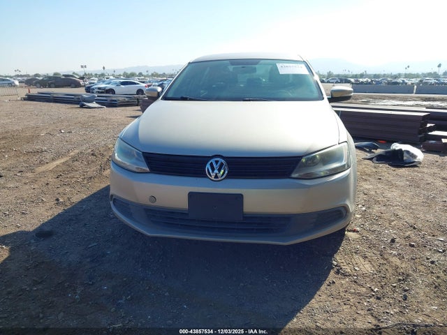 3VWD17AJ7EM273422 Volkswagen Jetta 1.8t Se
