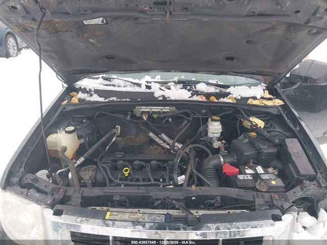 2011 FORD ESCAPE 1FMCU9D79BKA85520 Photo 9