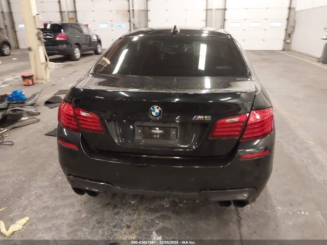 BMW M5 2016 WBSFV9C58GG343172 Image 16