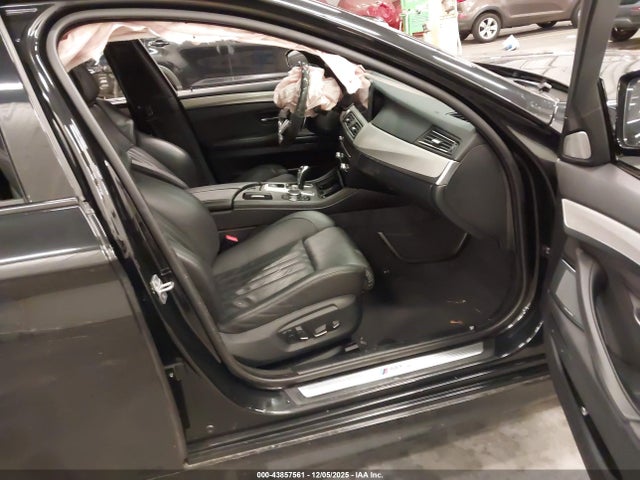2016 BMW M5 WBSFV9C58GG343172 Photo 4
