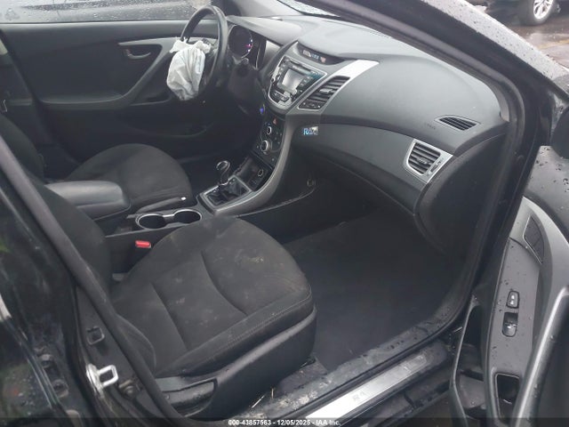 Hyundai Elantra Value Edition 2016 5NPDH4AE7GH775727 Image 5