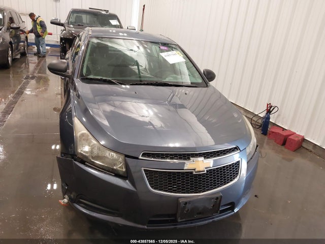 1G1PA5SH8E7240612 Chevrolet Cruze Ls Auto