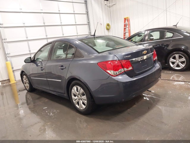 1G1PA5SH8E7240612 Chevrolet Cruze Ls Auto