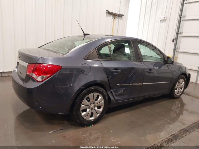 1G1PA5SH8E7240612 Chevrolet Cruze Ls Auto