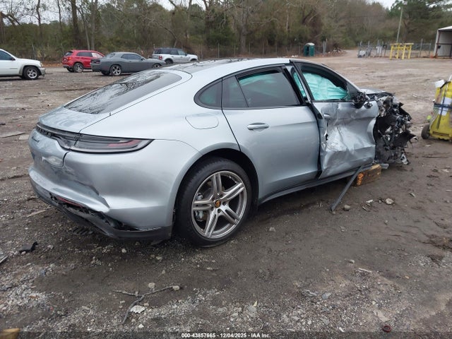 2023 PORSCHE PANAMERA WP0AJ2A75PL101018 Photo 3