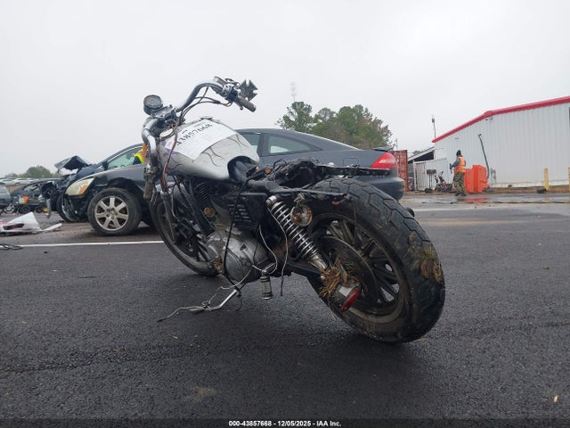 2000 HARLEY-DAVIDSON XL883 1HD4CAM16YK134303 Photo 2